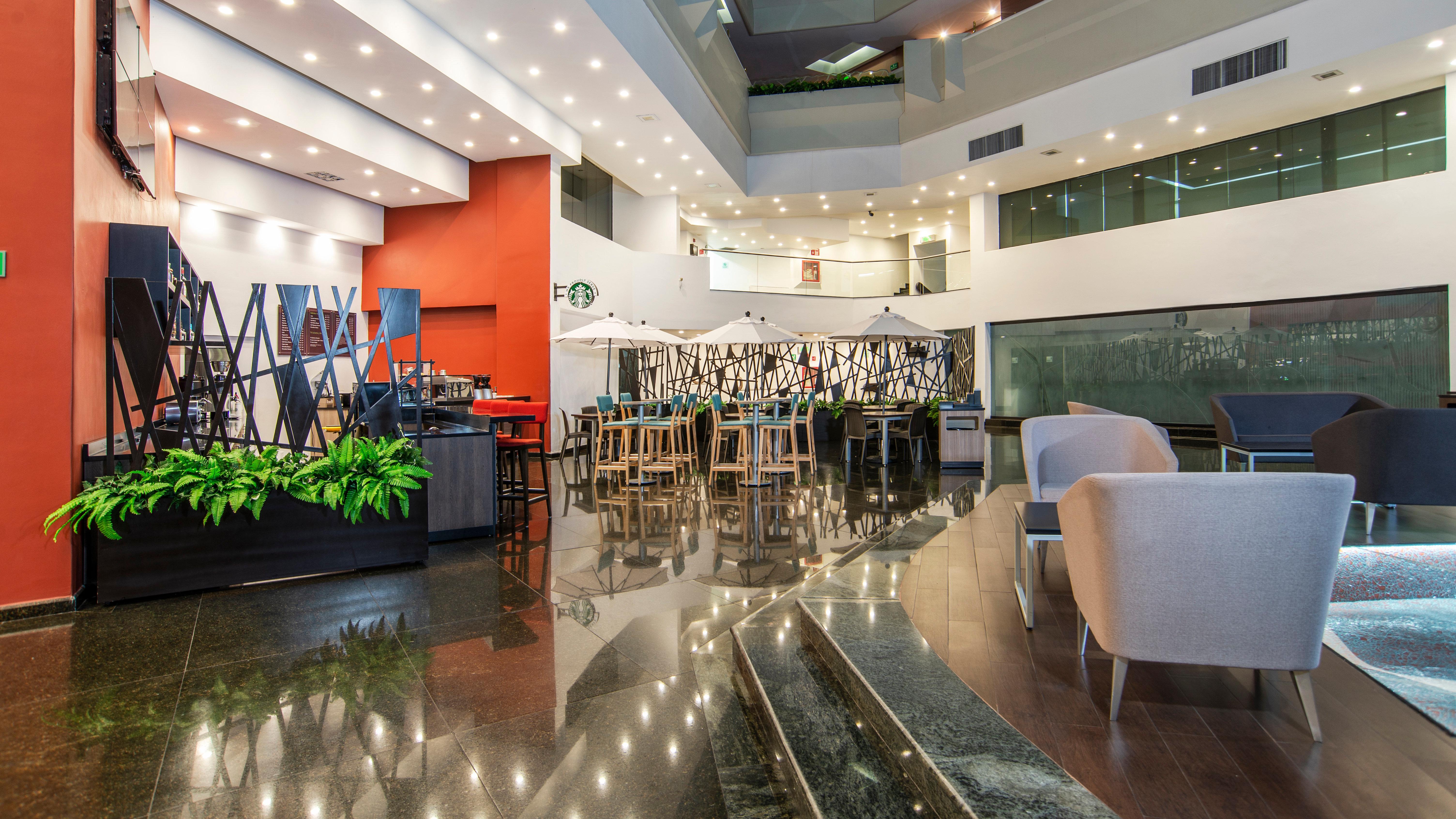 Hotel Holiday Dali Airport By Ihg 3*