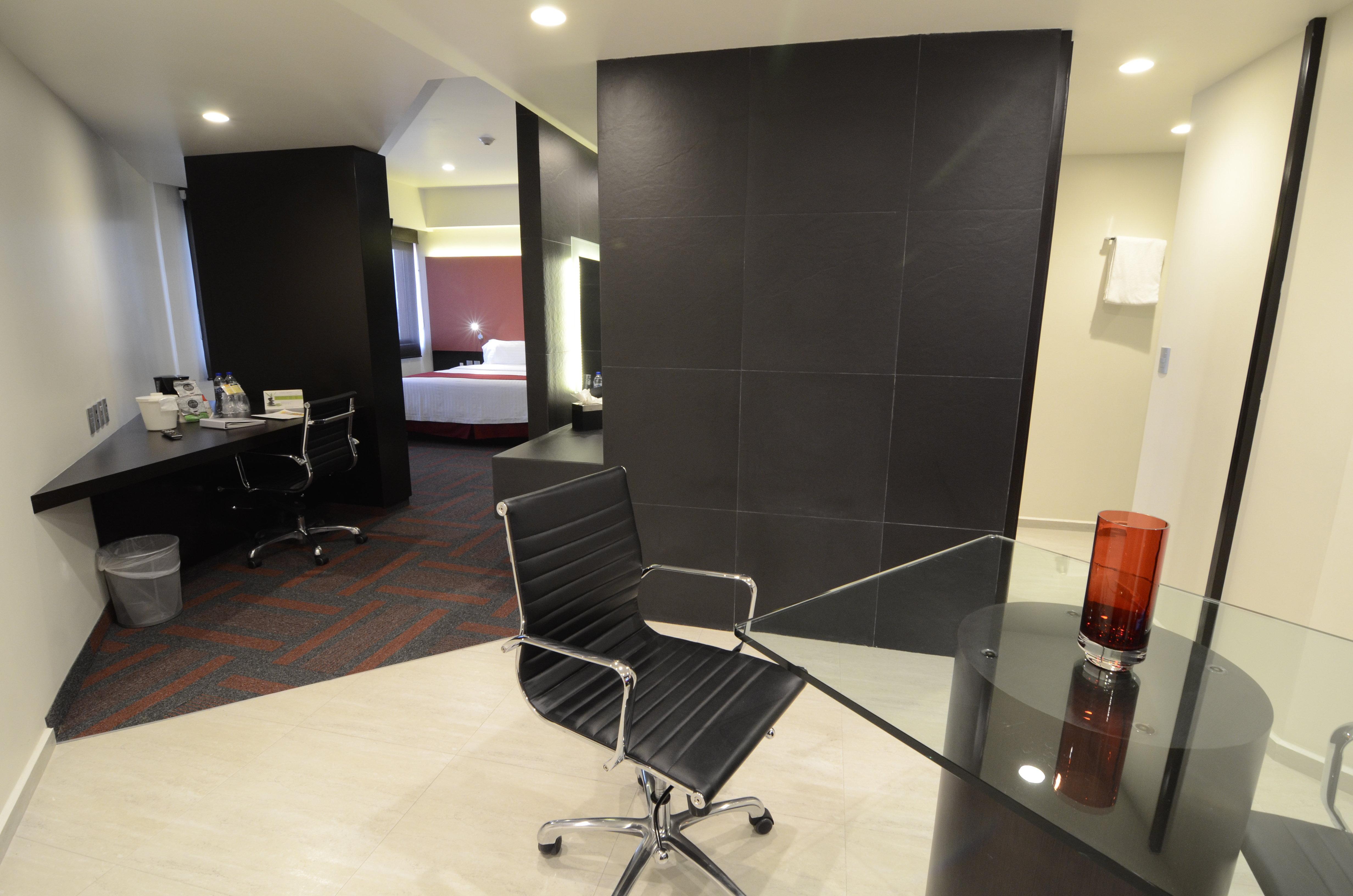 Hotel Holiday Dali Airport By Ihg Mexico City