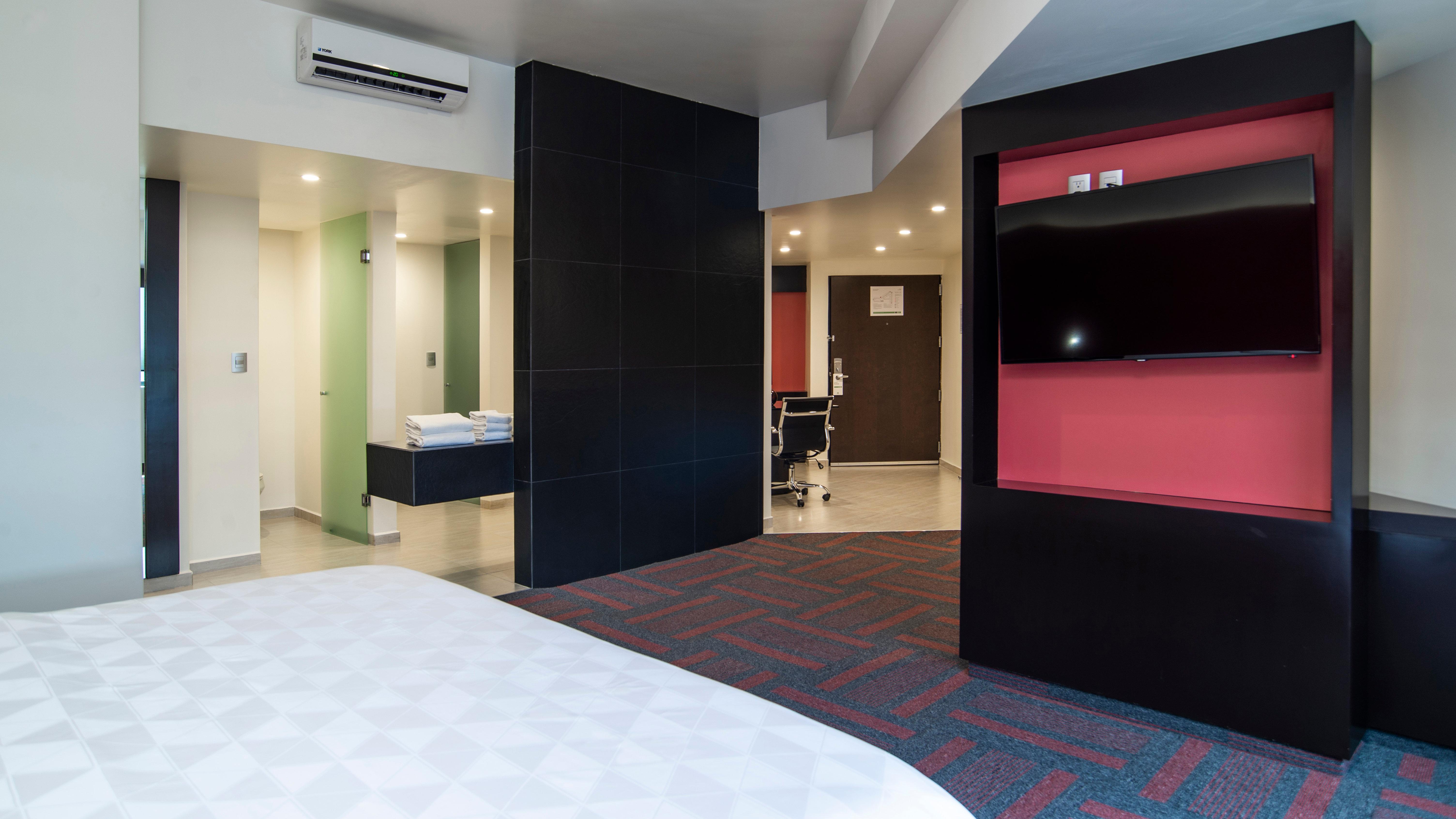 Holiday Dali Airport By Ihg 3*