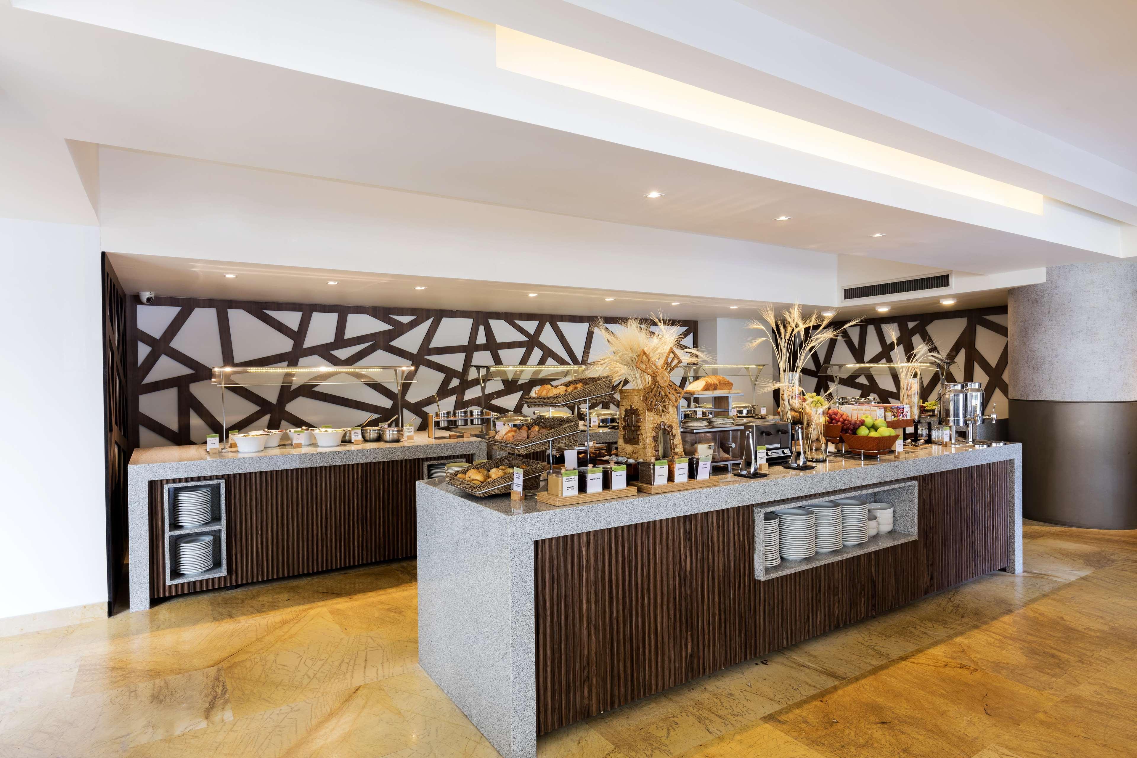 Doubletree By Hilton Santa Fe Hotel