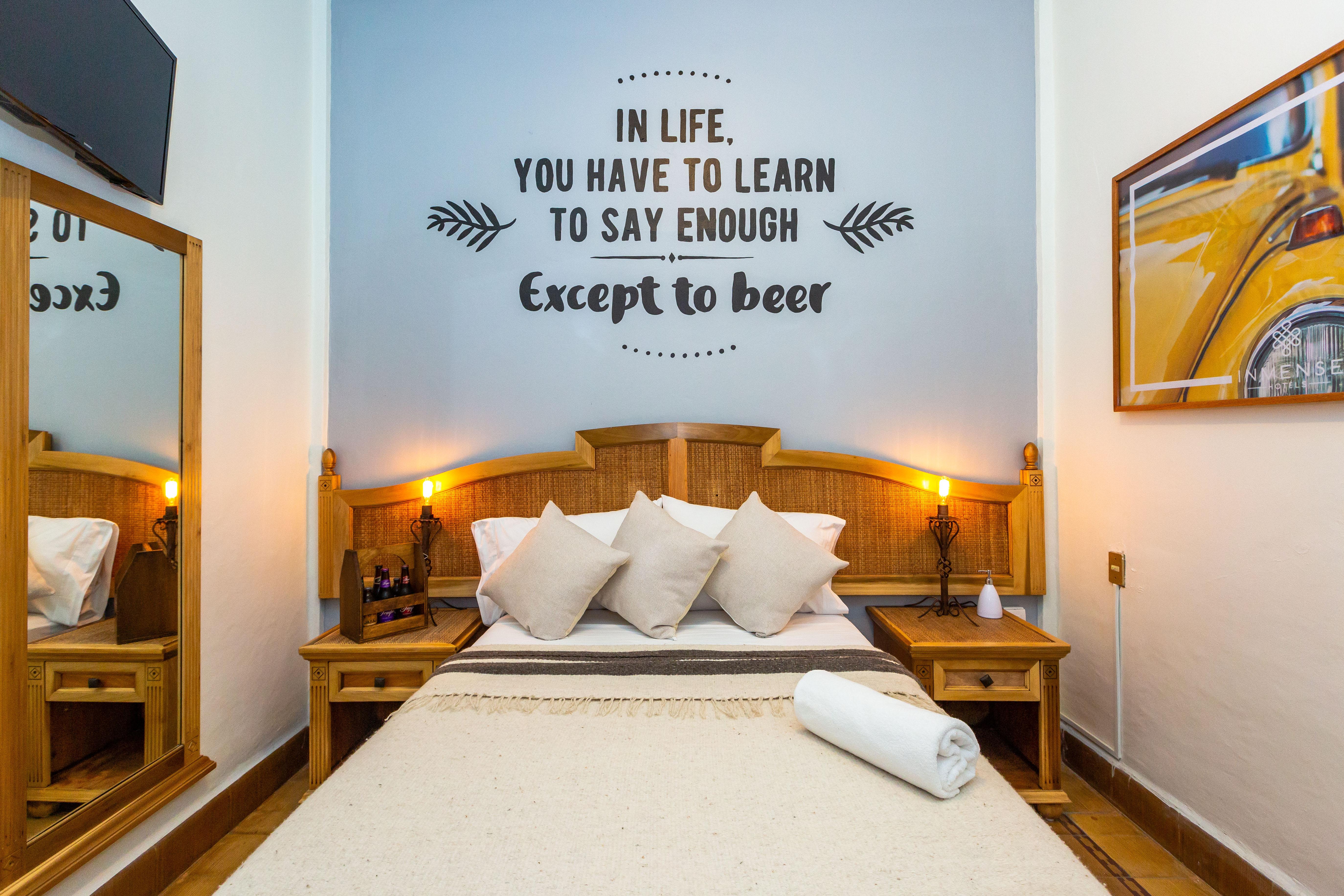 Mala Vecindad Beer Hotel