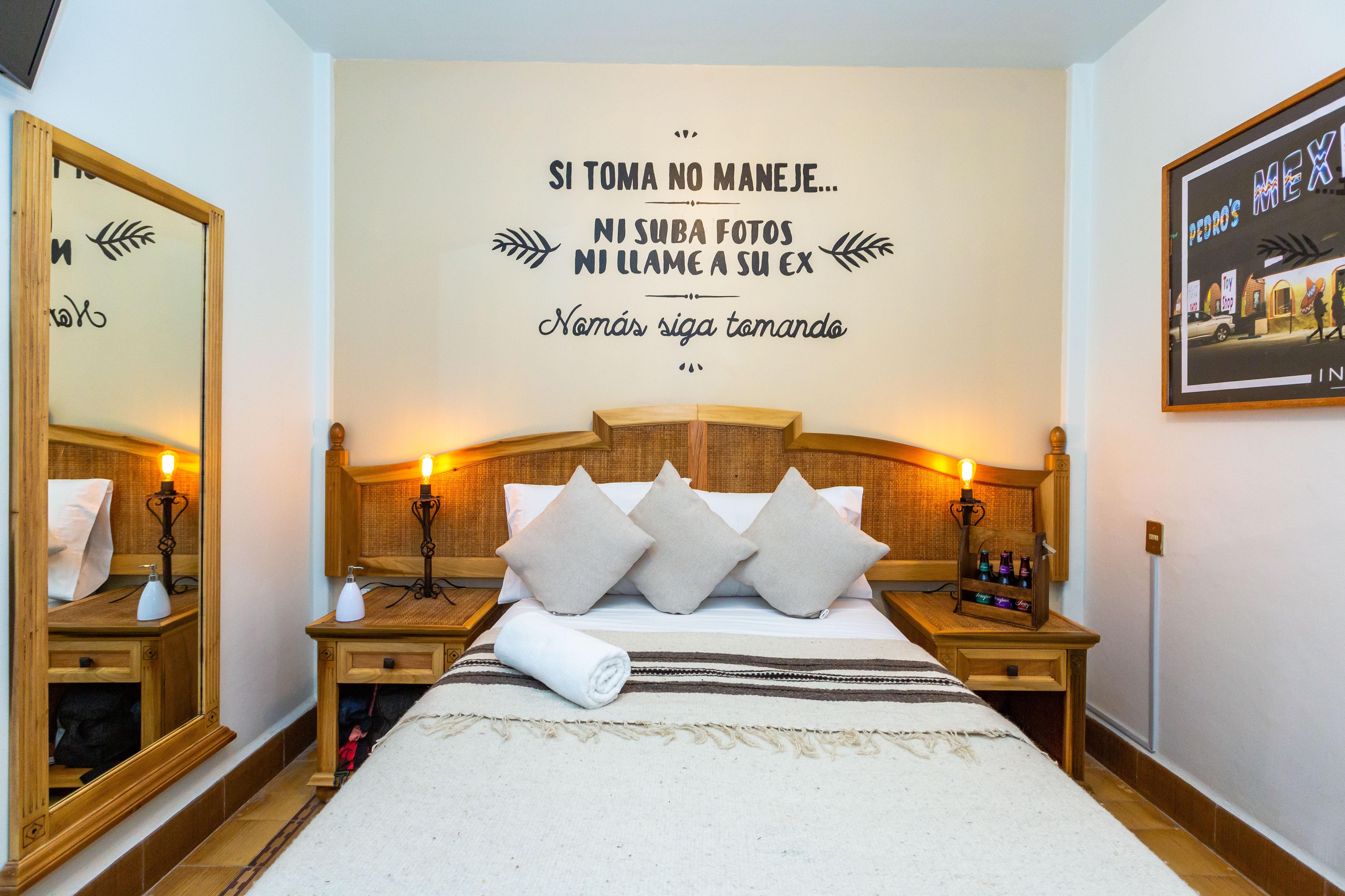 Mala Vecindad Beer Hotel