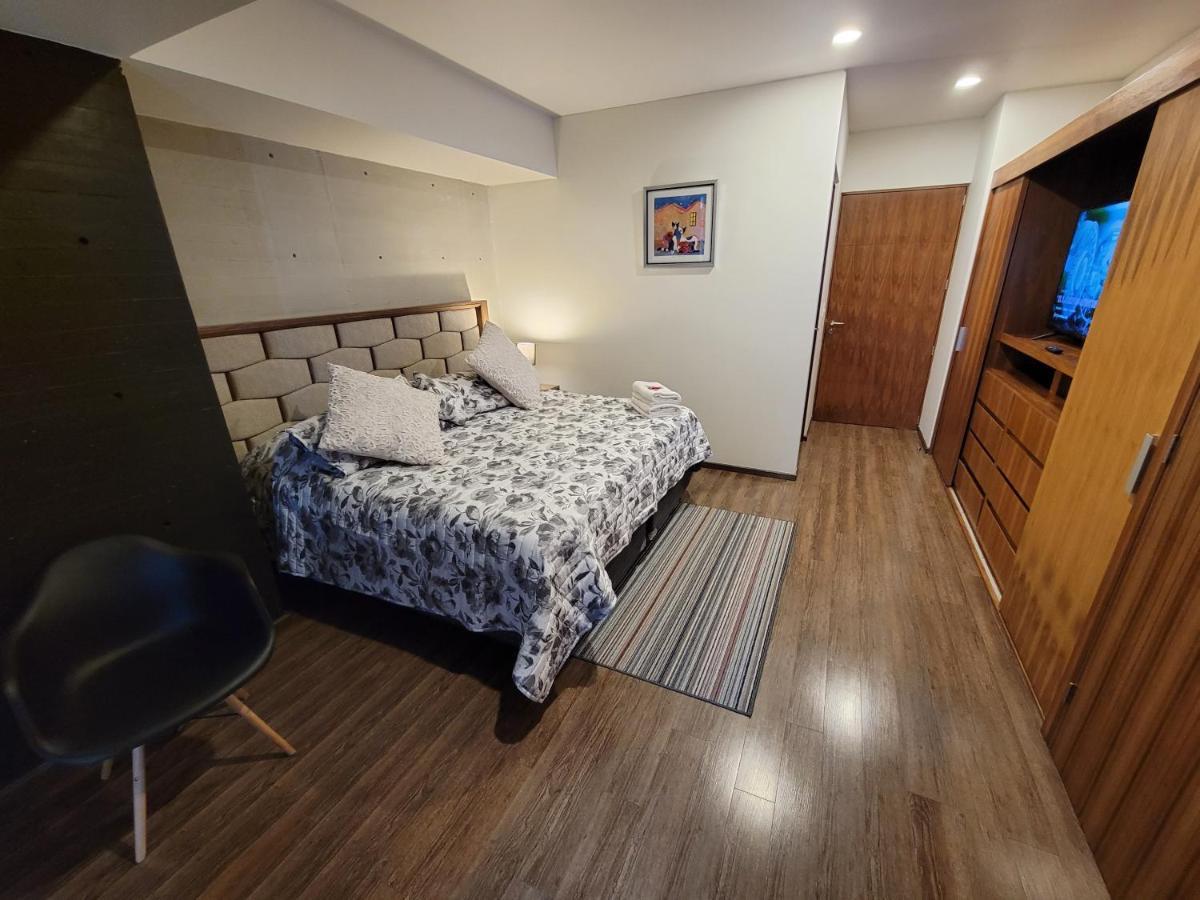 Chicago 99 Suites