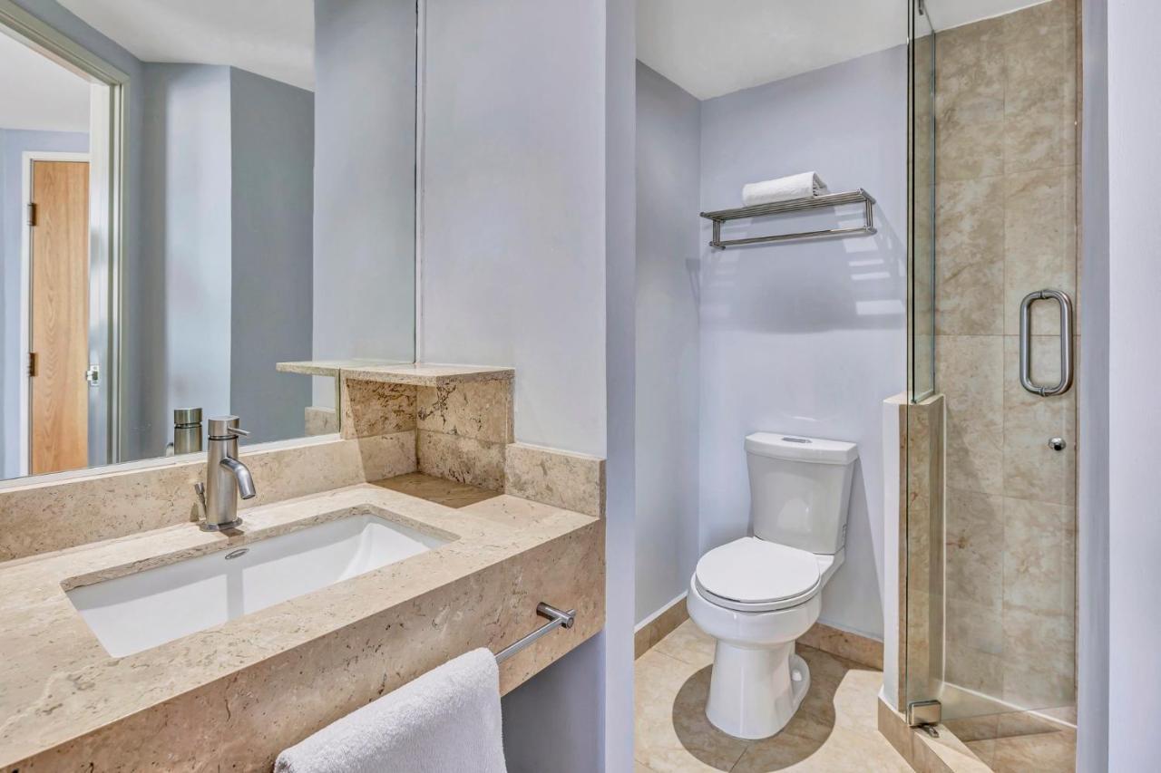 One Ciudad De Alameda Hotel 3*