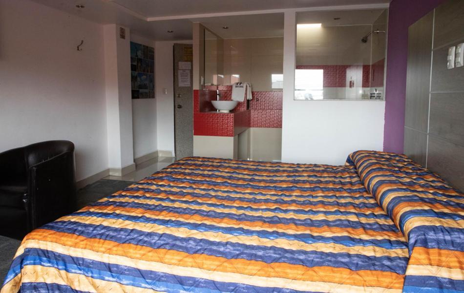 Rossel Plaza Hotel