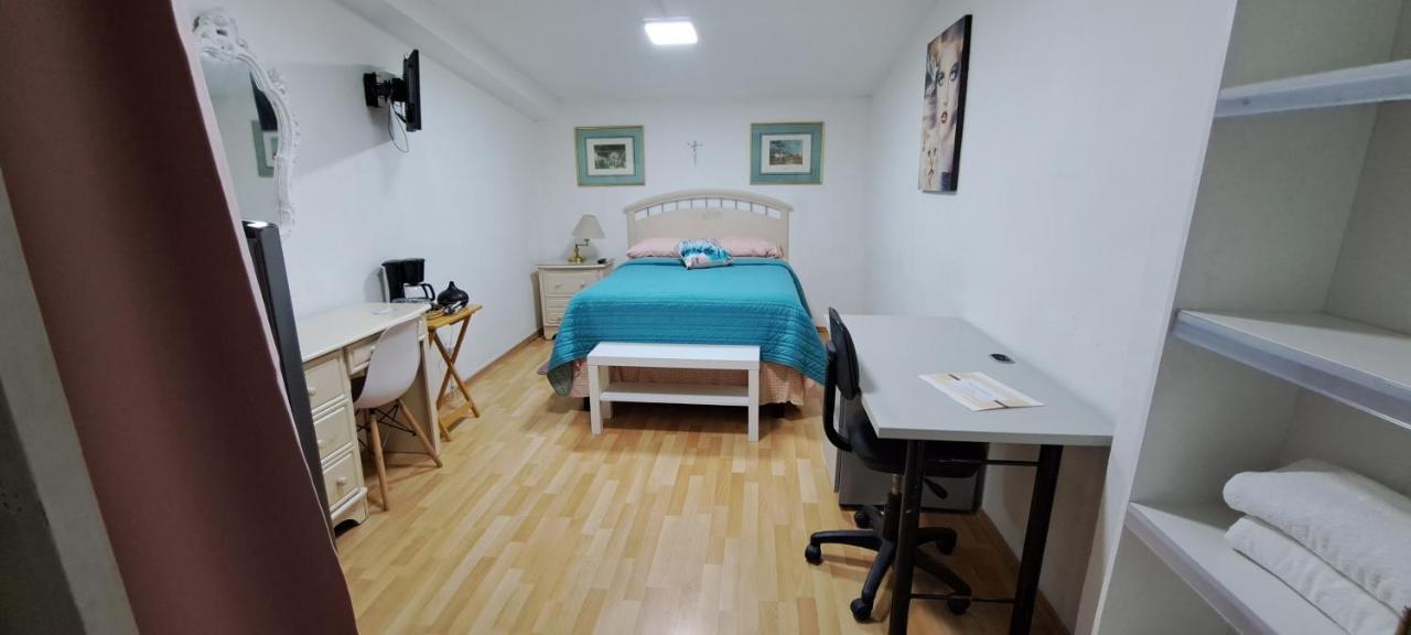 Encantadoras Privadas Del Valle Homestay *