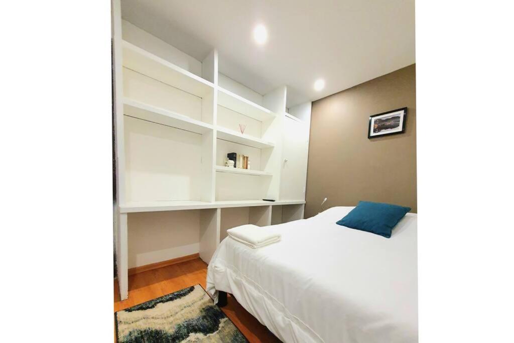 Hostal Privada Con Tv Polanco Hab 4 México DF