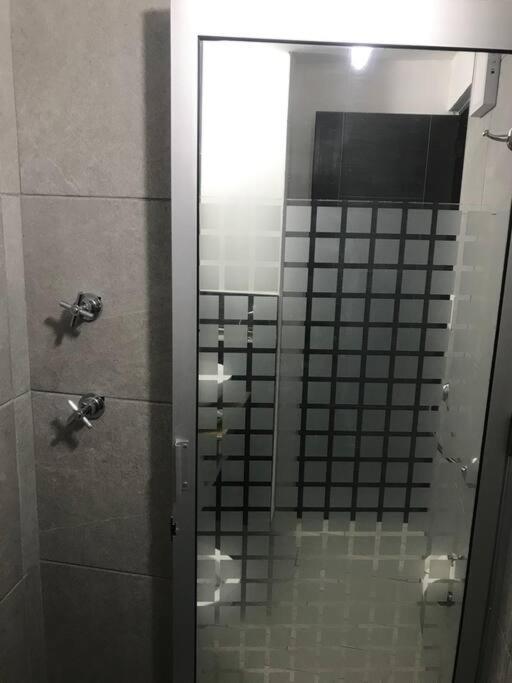 Lui Confortable Moderna Con Bano Privado * México DF