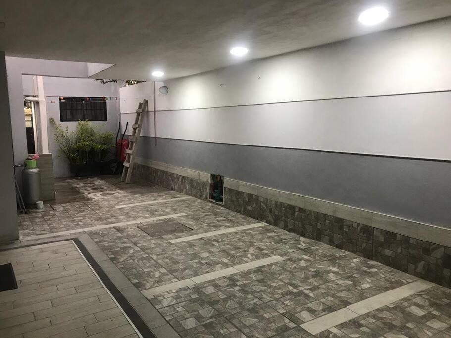Donovan, Confortable Con Bano Privado Apartamento