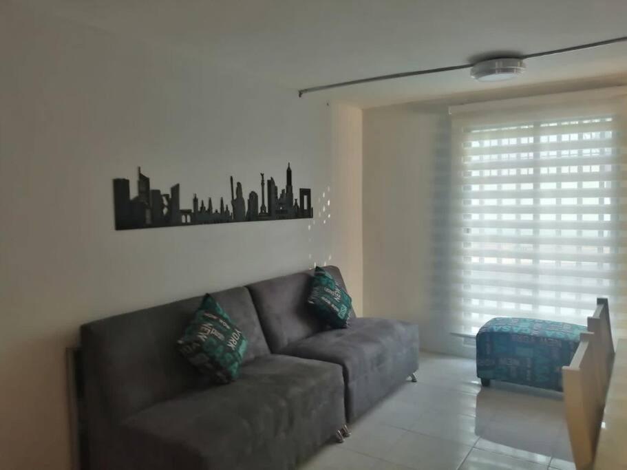 Donovan, Confortable Con Bano Privado Apartamento