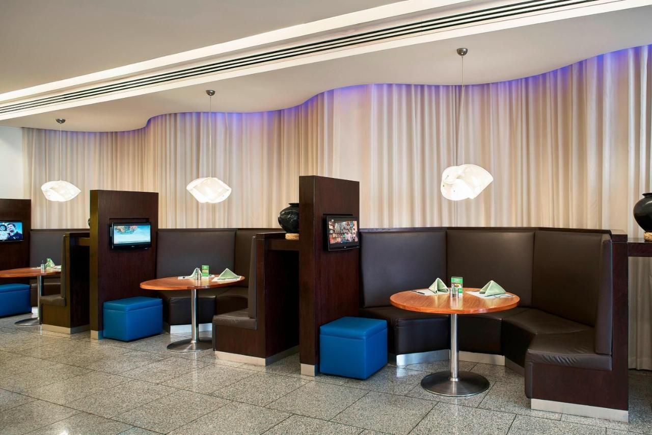 Courtyard By Marriott Mexico Airport 4* México DF