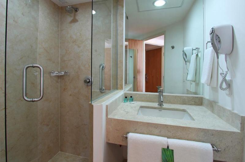 Hotel One Ciudad De Alameda