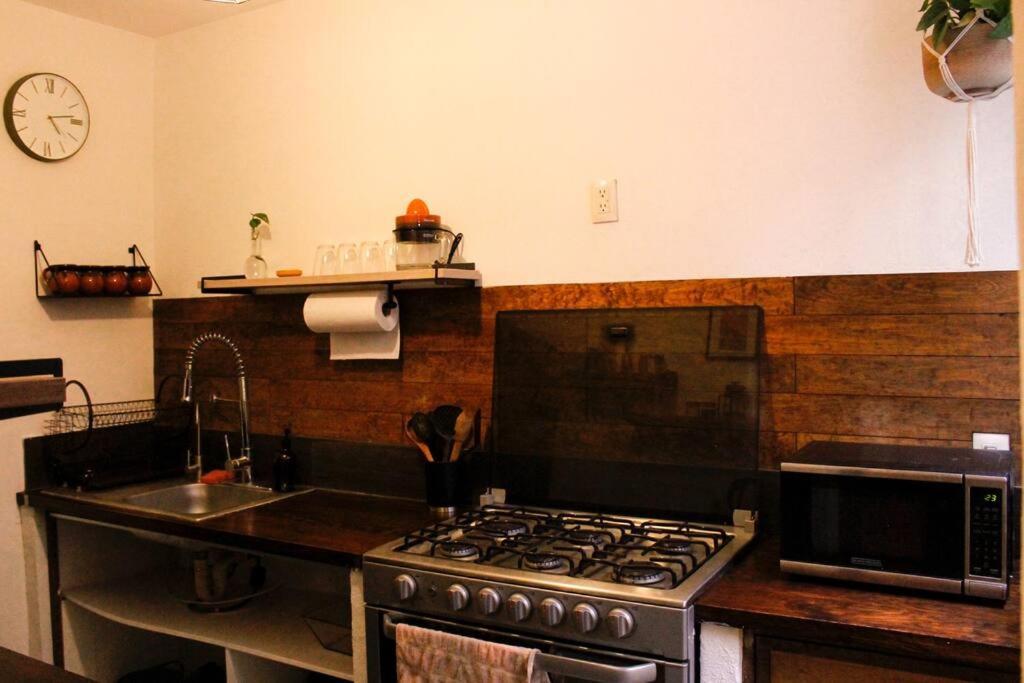 New Mex Inspired Bo-ho Chic With Private Patio And Roof Terrace * Mexico City