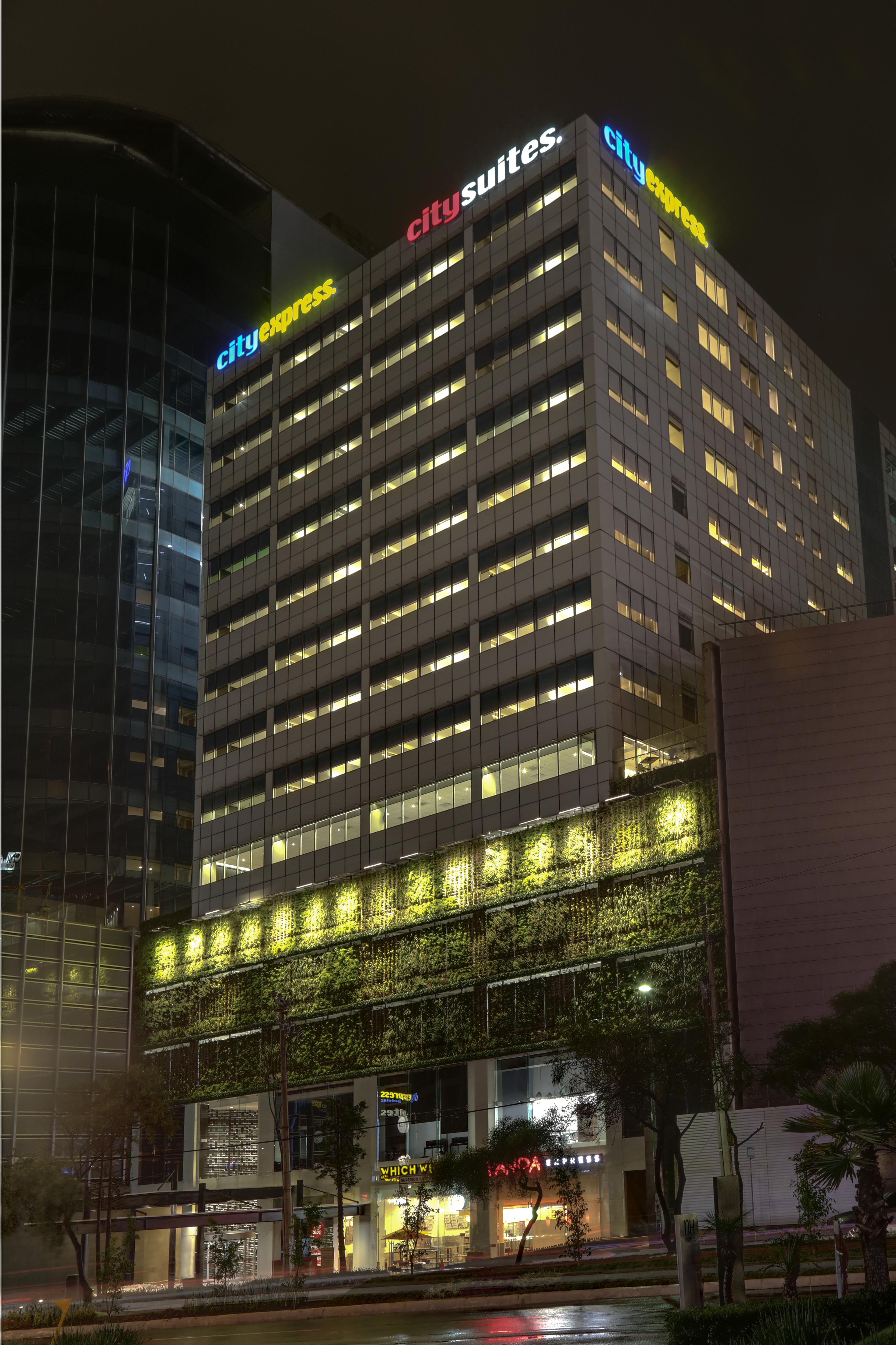 Aparthotel Express By Marriott Ciudad De Santa Fe Mexico City