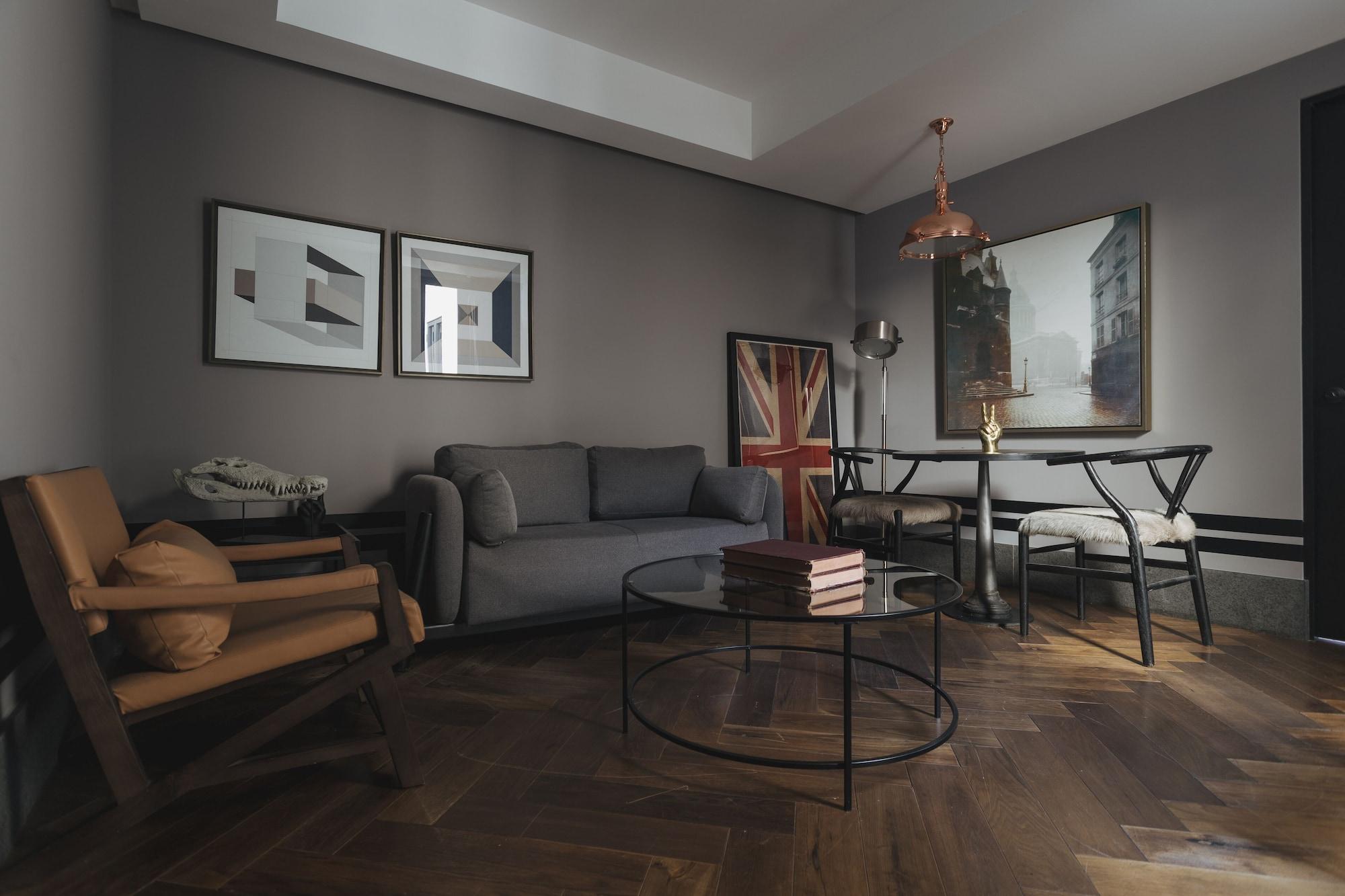 The Wild Oscar Hotel 5*