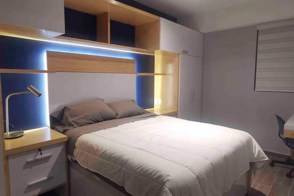 Apartamento Modern Artist Apt., Overlooking Parque Espana