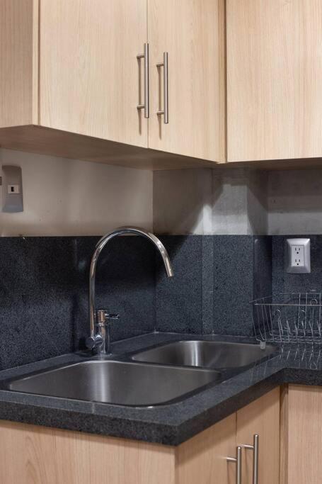 Apartamento La Condesa Extraordinario Depa 8 Personas De Dos Pisos Y Terraza Con Descuento A Partir De La 3a Noche *