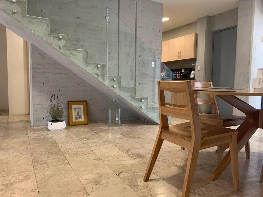 La Condesa Extraordinario Depa 8 Personas De Dos Pisos Y Terraza Con Descuento A Partir De La 3a Noche México DF