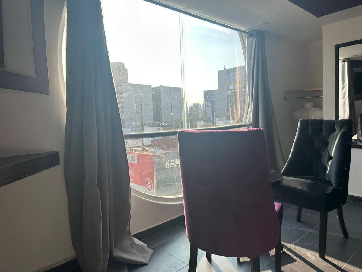 Ya No Tenemos Servicio Hotel del amor *