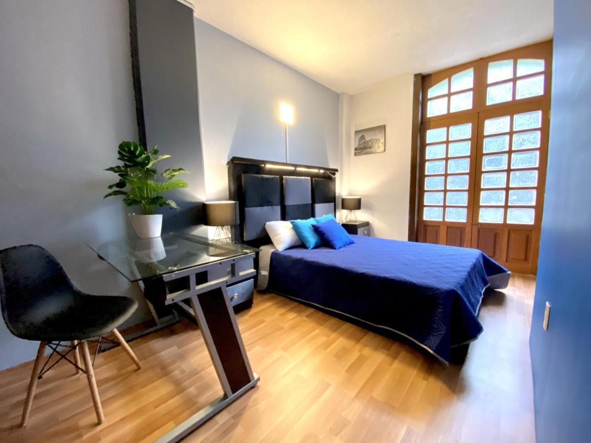Roomies Cibeles Hostal