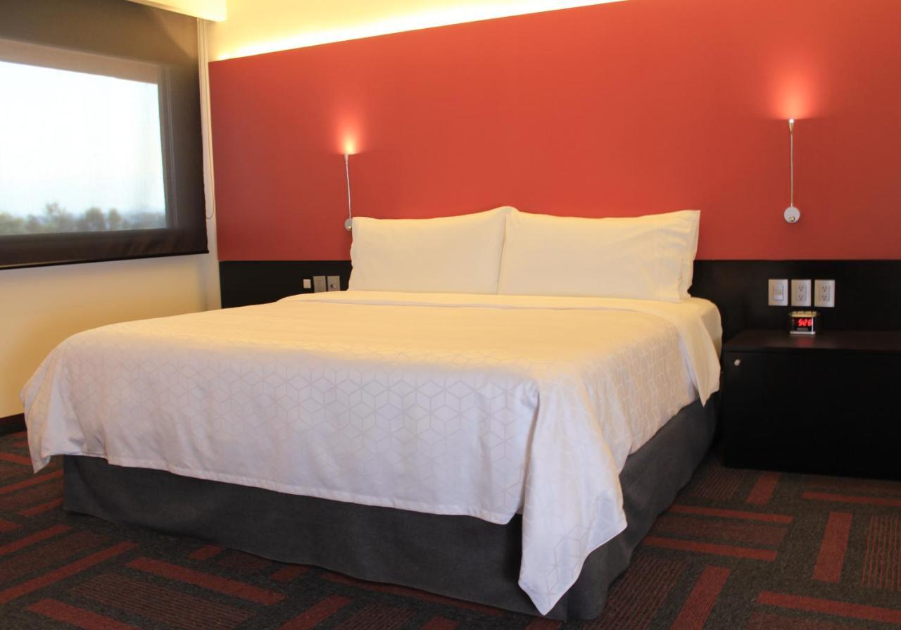 Holiday Dali Airport By Ihg 3* Mexico City