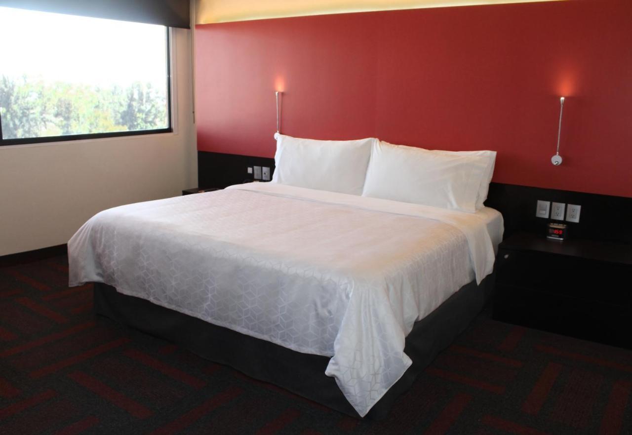 Holiday Dali Airport By Ihg Mexico City