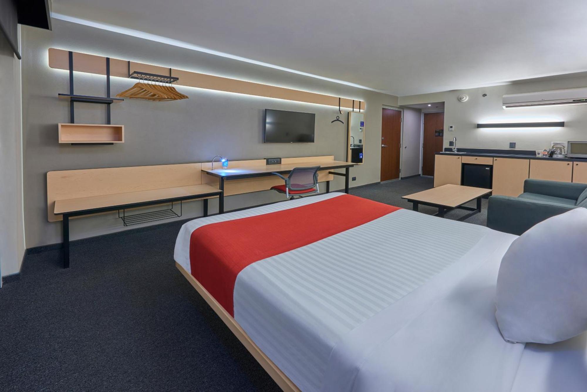 Express Cdmx Plaza Hotel 4*