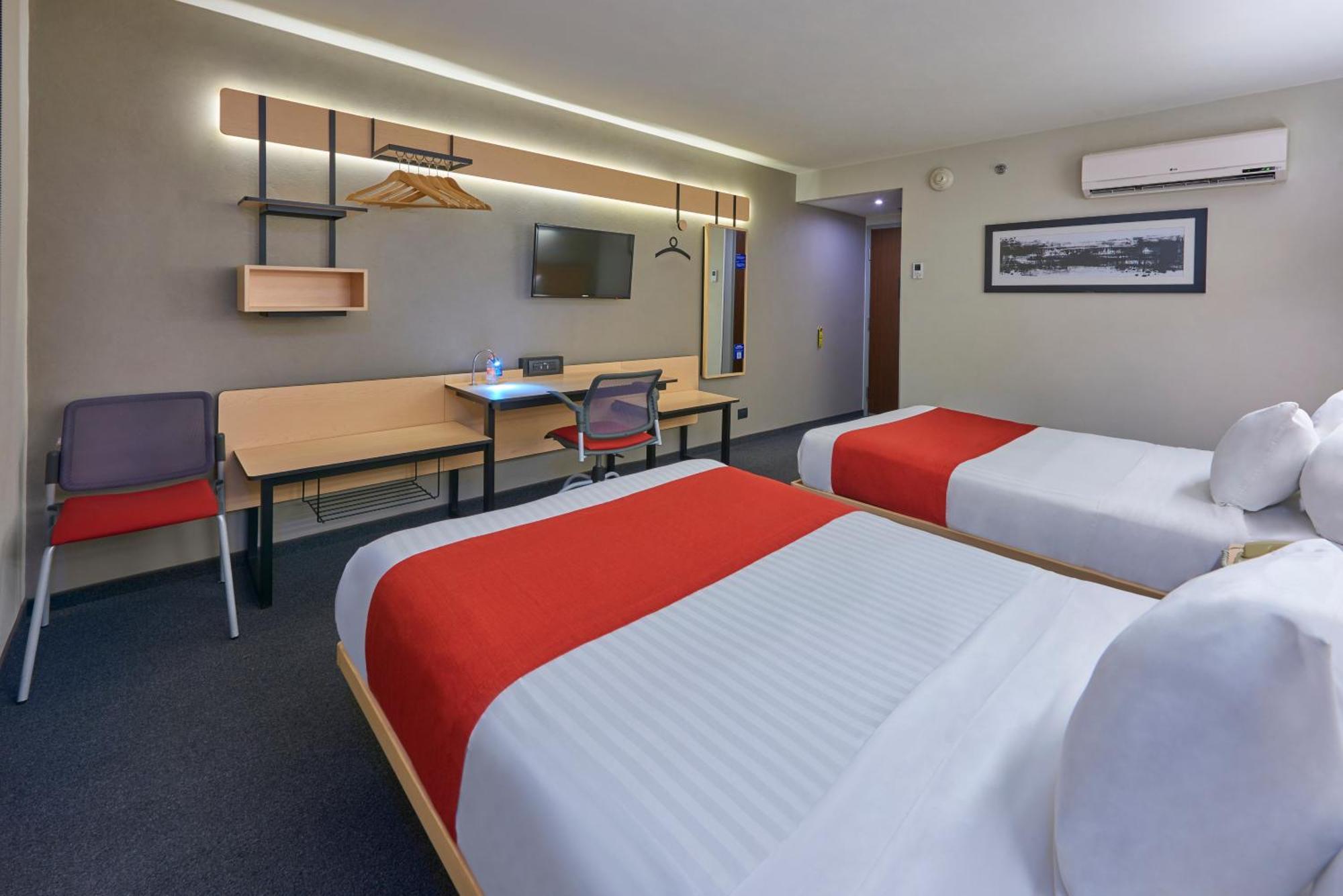 Hotel Express Cdmx Plaza 4*