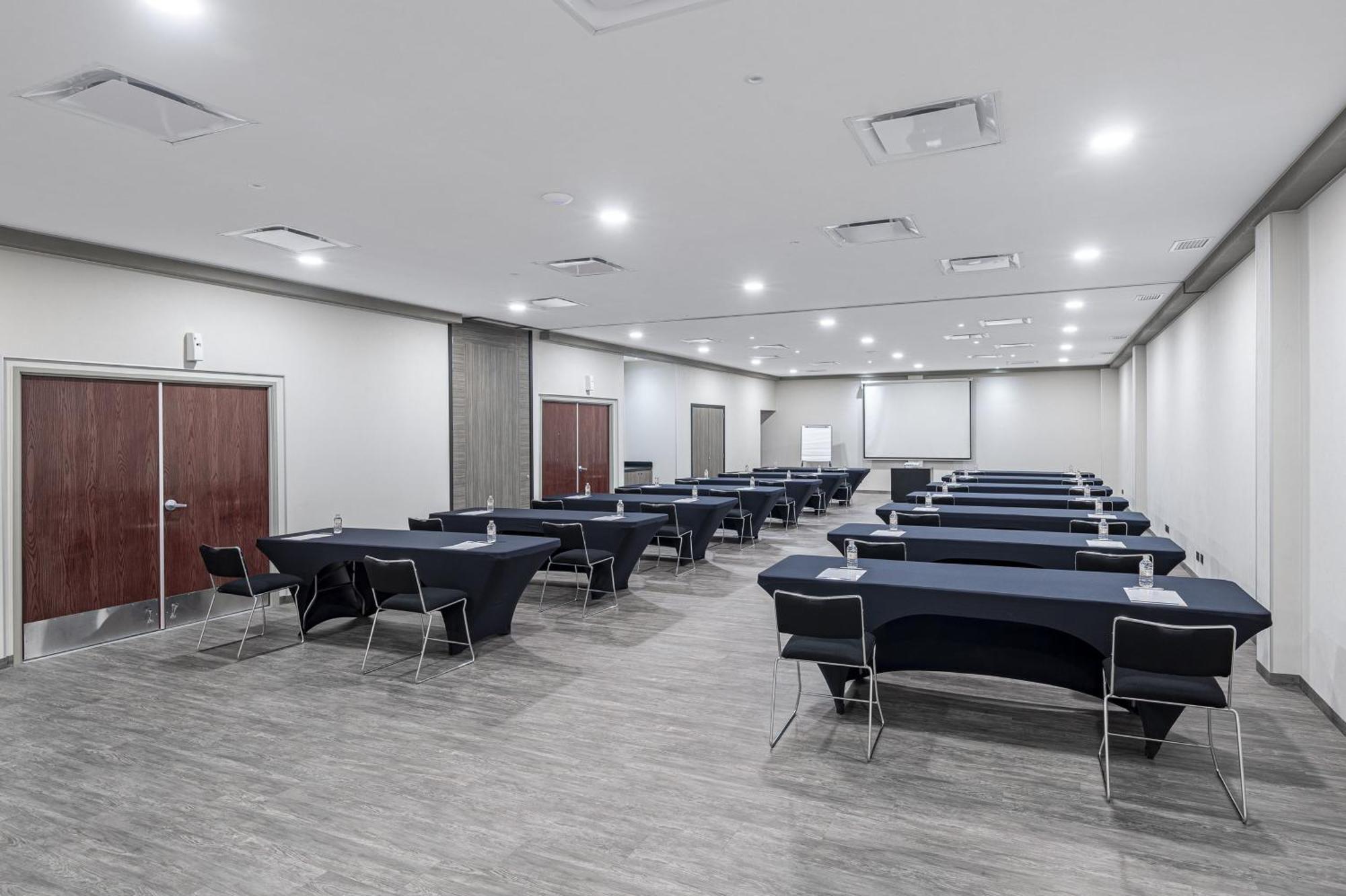 Express By Marriott Ciudad De Tlalpan Hotel 4*