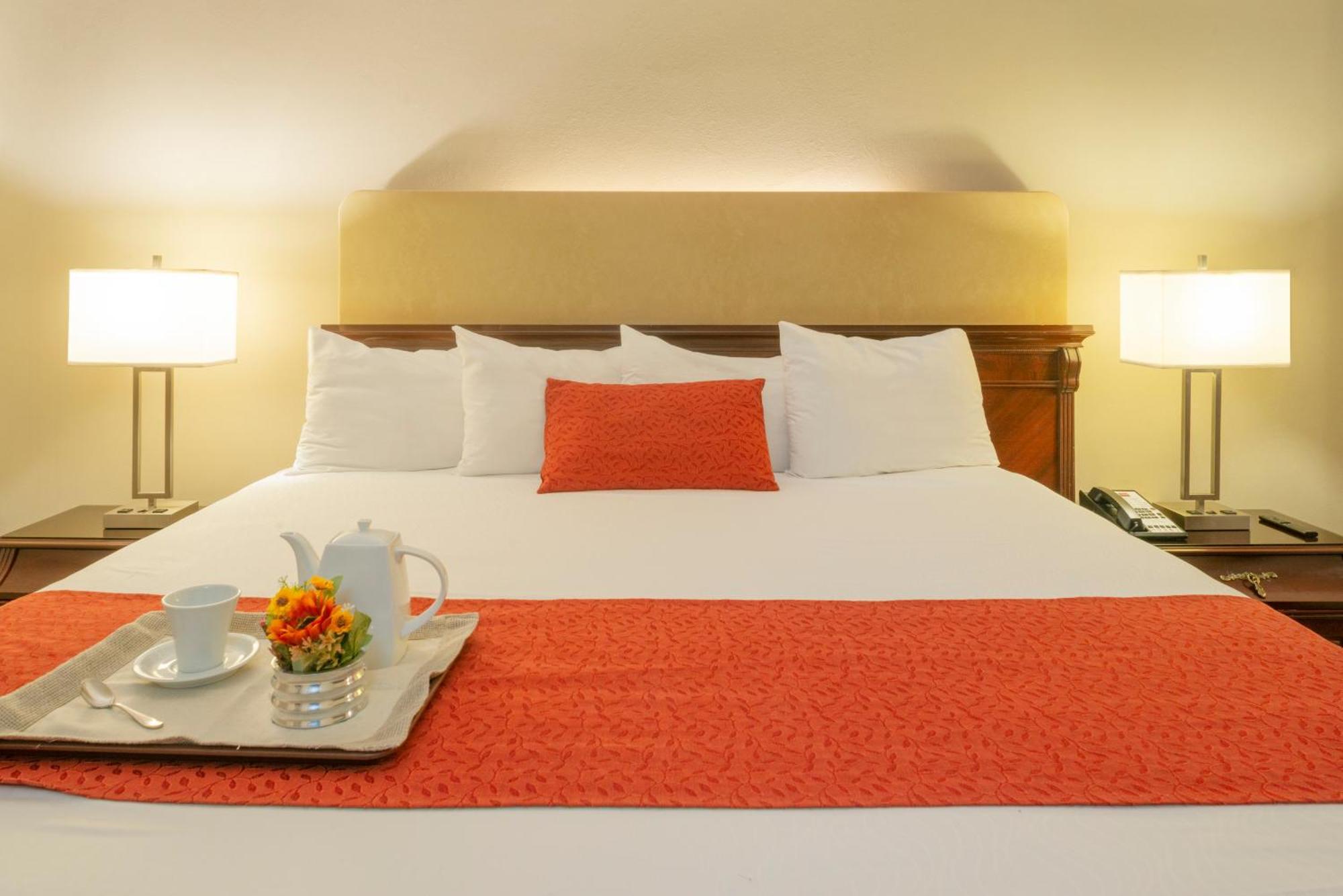 Stanza Hotel 4*