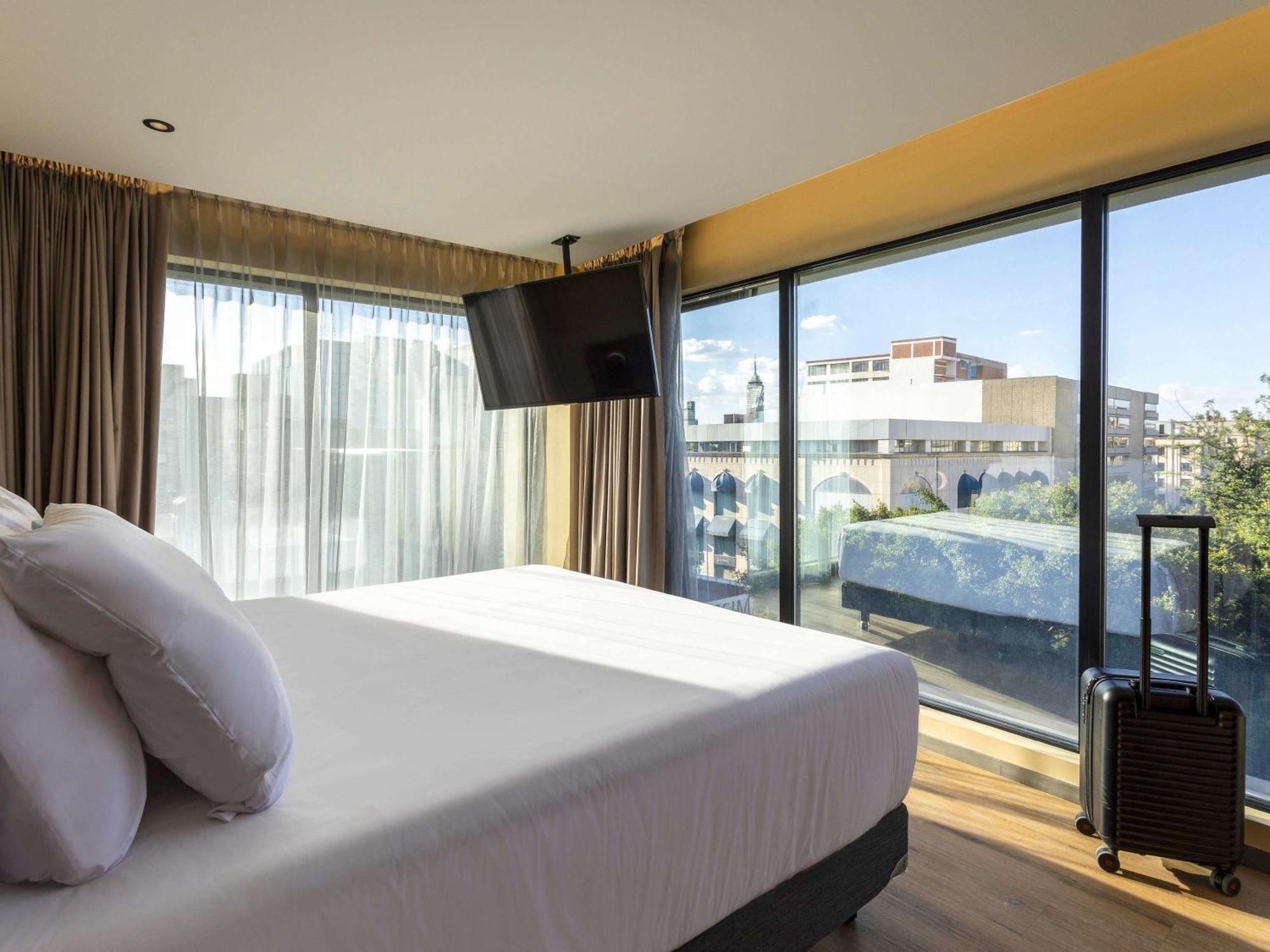 Novotel Mexico Centro Historico 4*