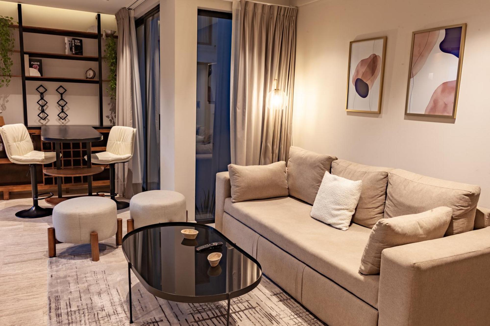 Aparthotel Nowness *