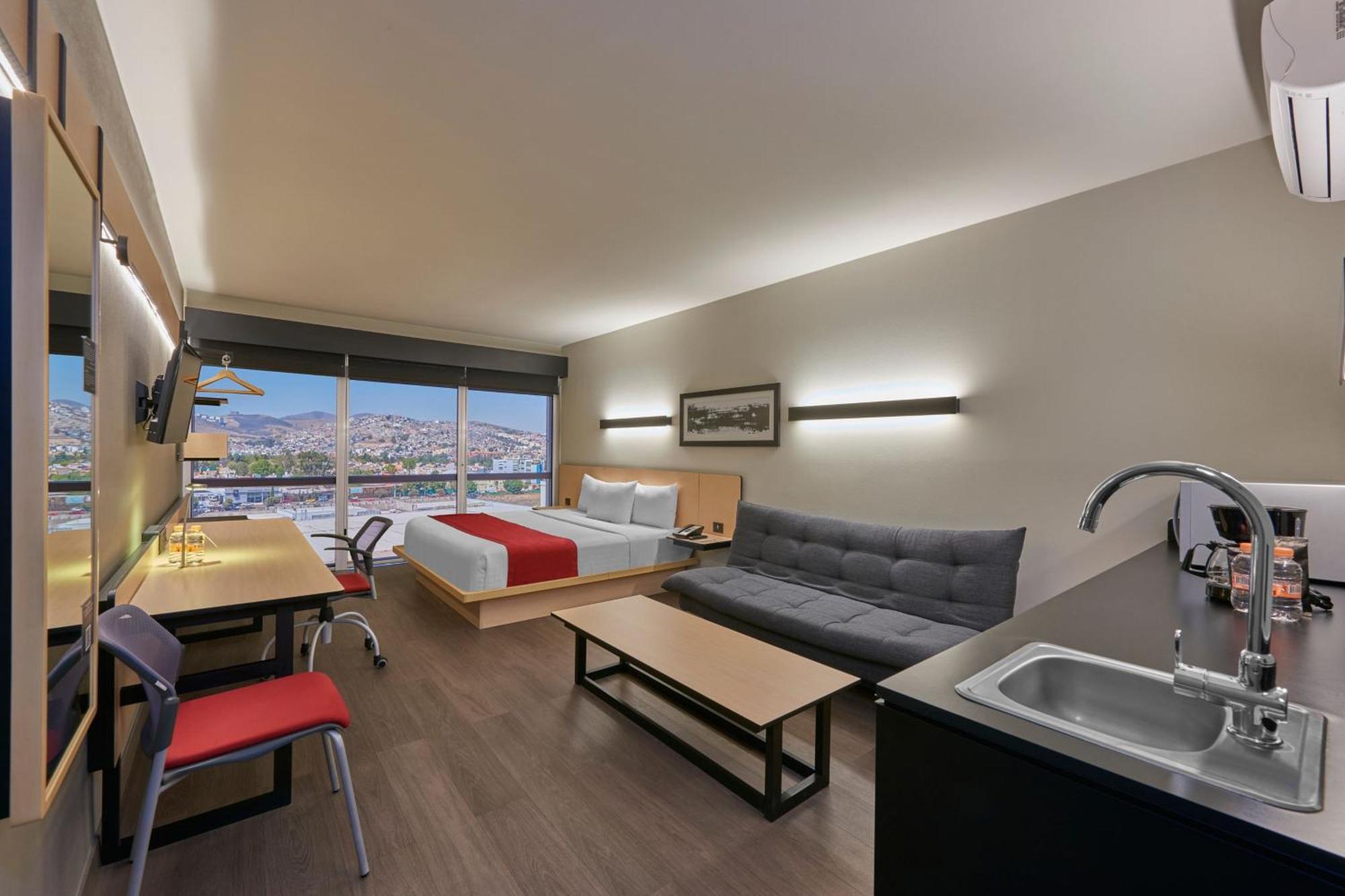 Hotel Express By Marriott Ciudad De Mexico Mundo E 3*