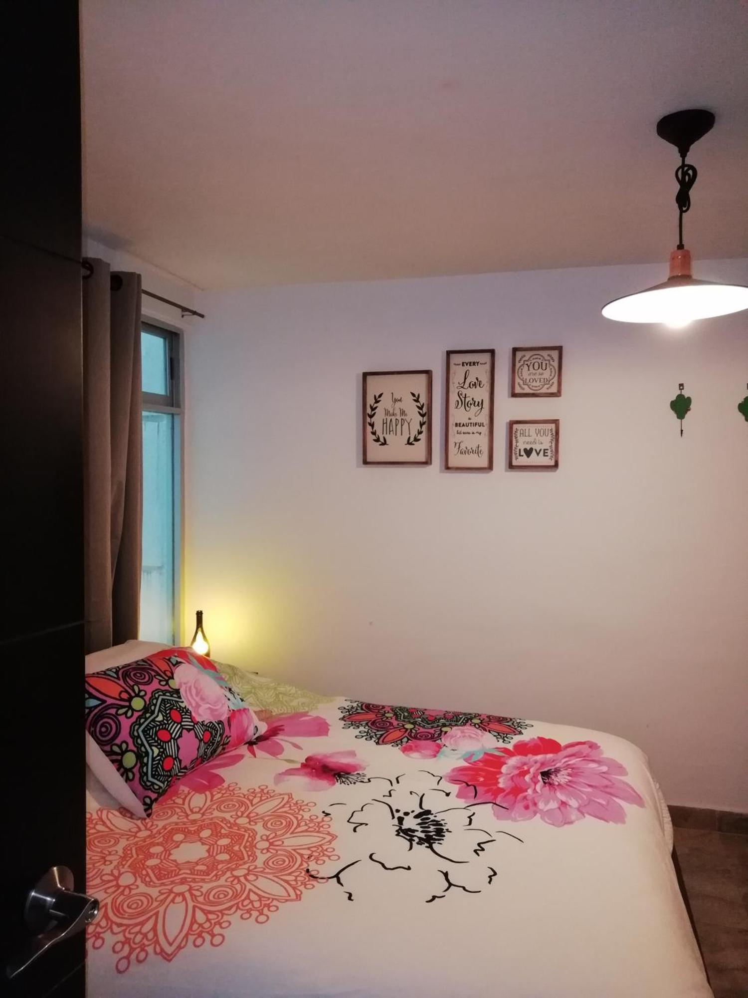 Casa Mexicana - Seguridad, 10min De Centros Comerciales & Zona Esmeralda - Empresas Bienvenidas Apartment *