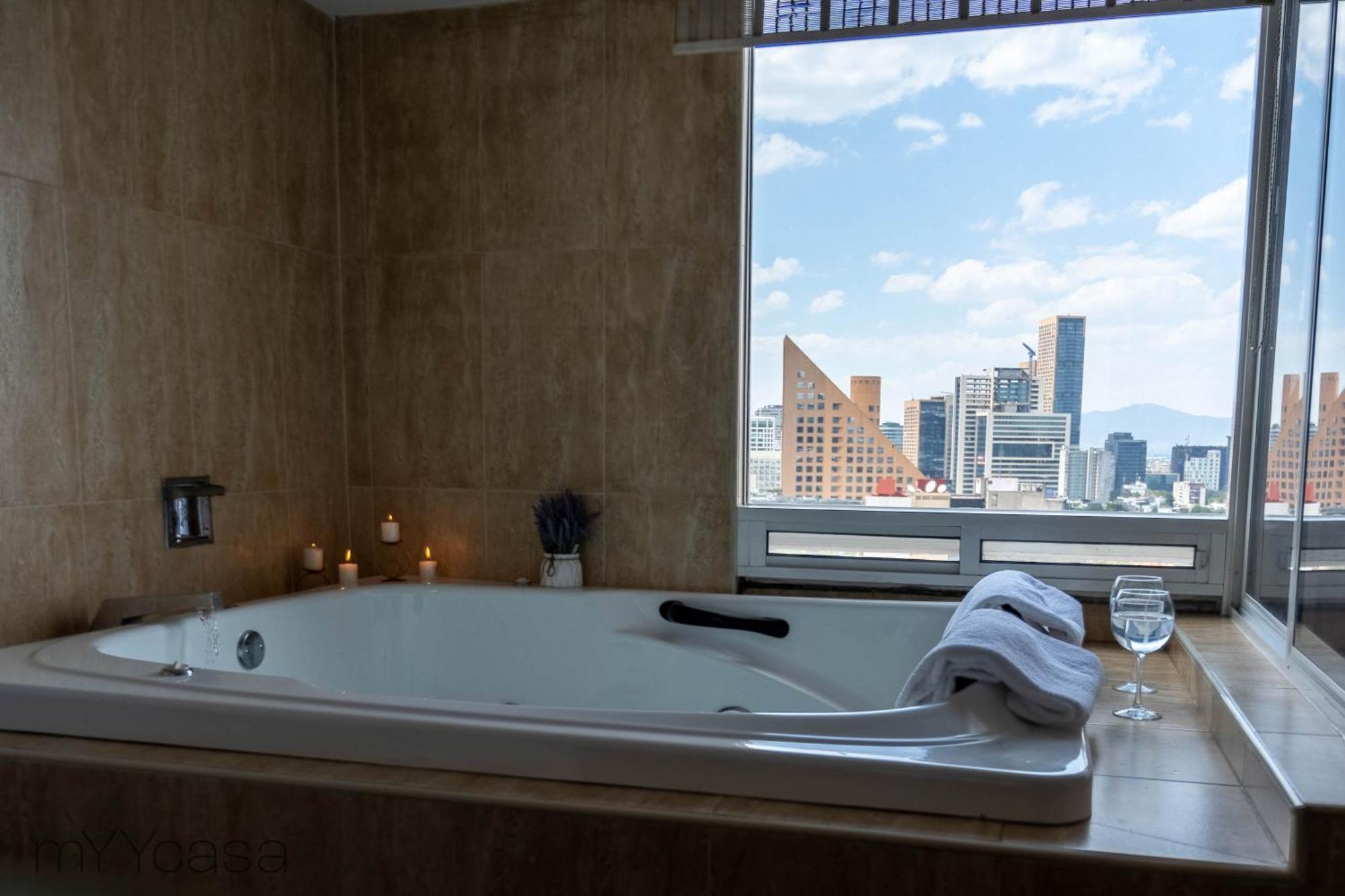 Campos Eliseos - Luxurious Ph With Private Jacuzzi Located In Polanco *