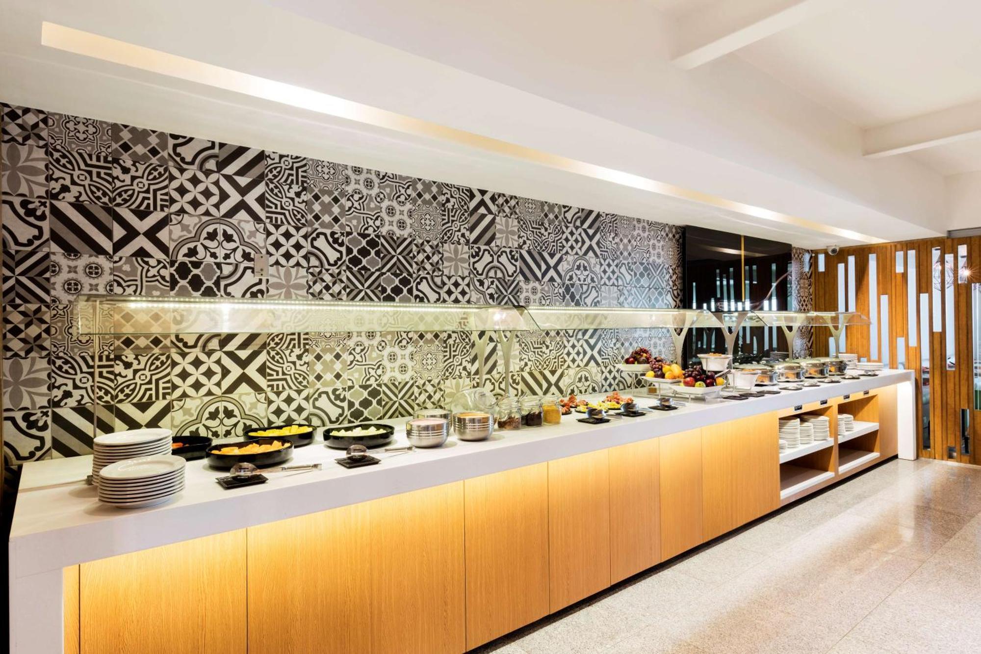 Hilton Garden Santa Fe Hotel 3*