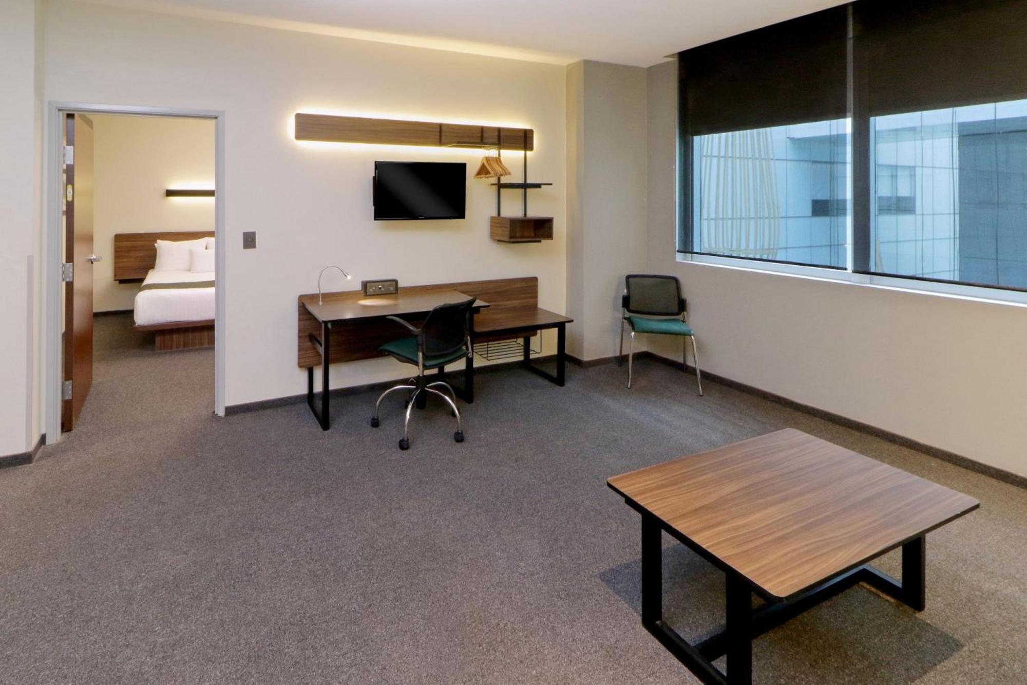 Aparthotel Express By Marriott Ciudad De Santa Fe Mexico City