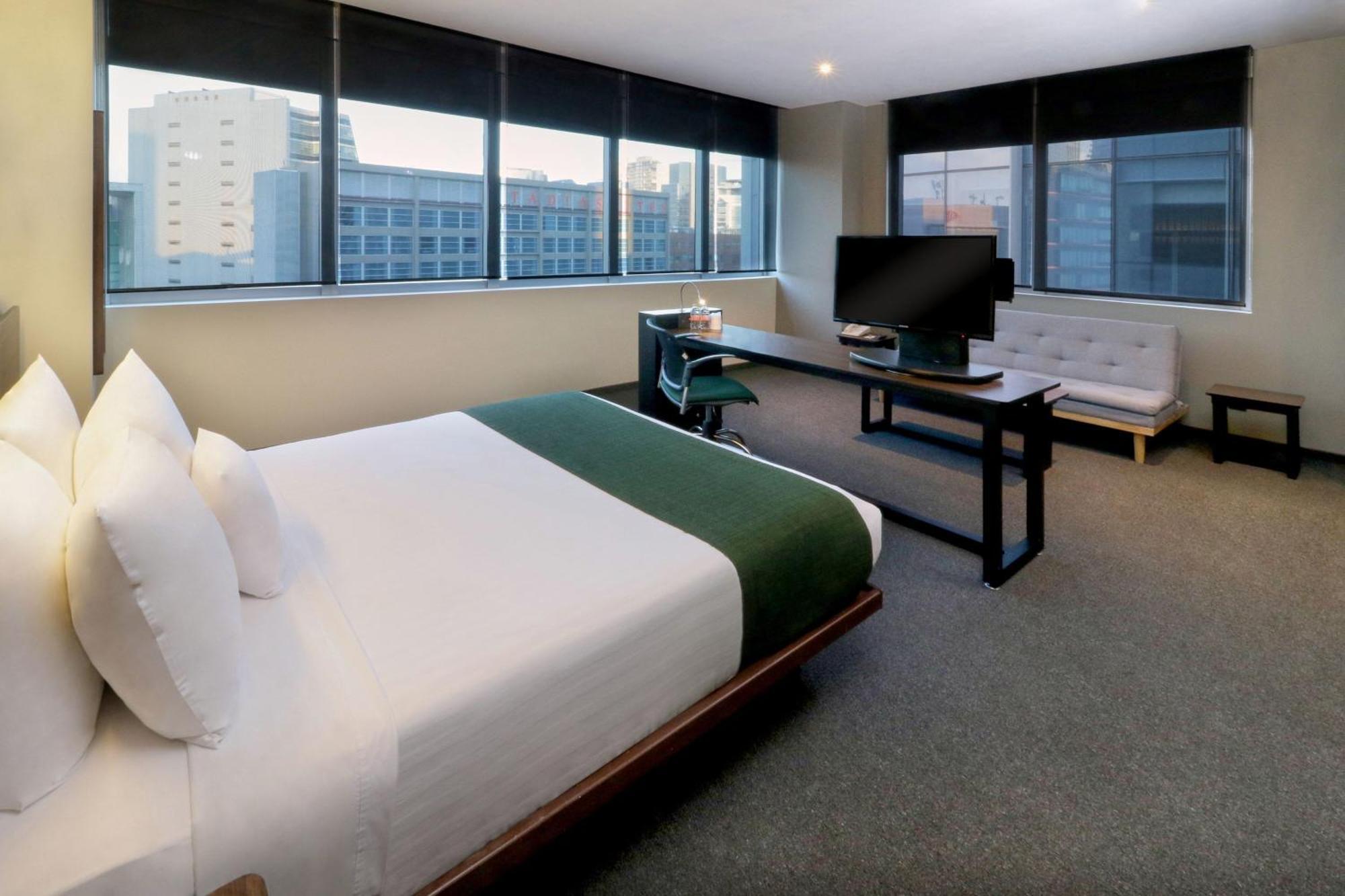 Express By Marriott Ciudad De Santa Fe 4* Mexico City