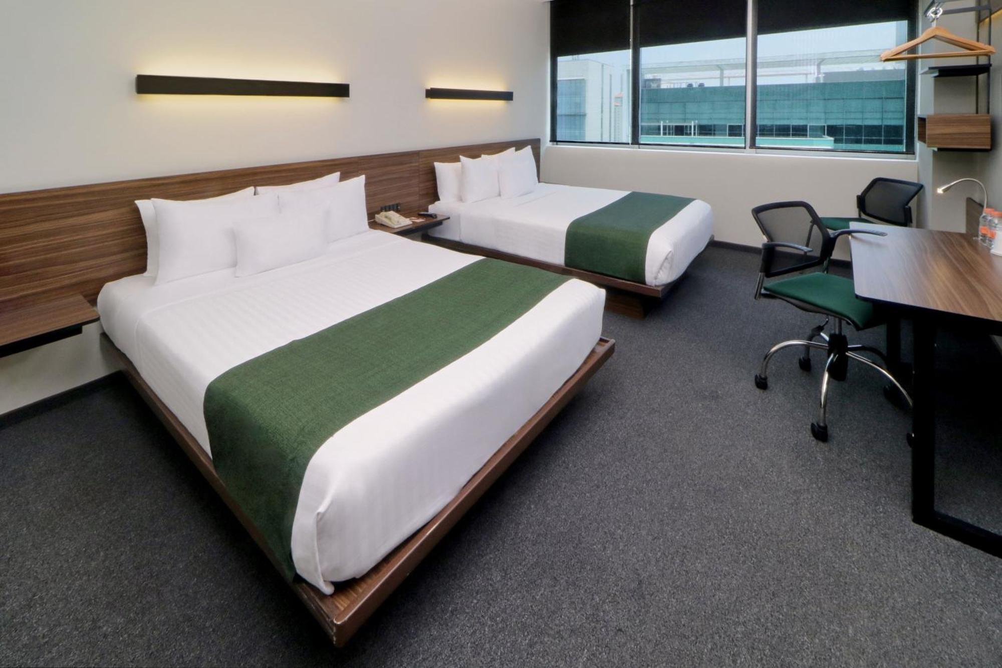 Express By Marriott Ciudad De Santa Fe Mexico City