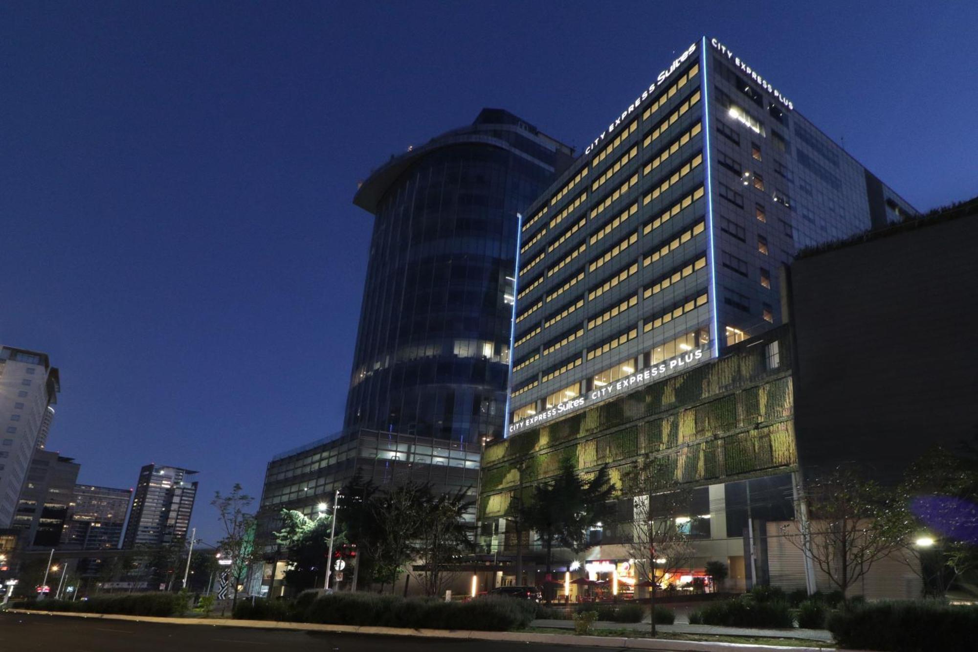 Express By Marriott Ciudad De Santa Fe 4*