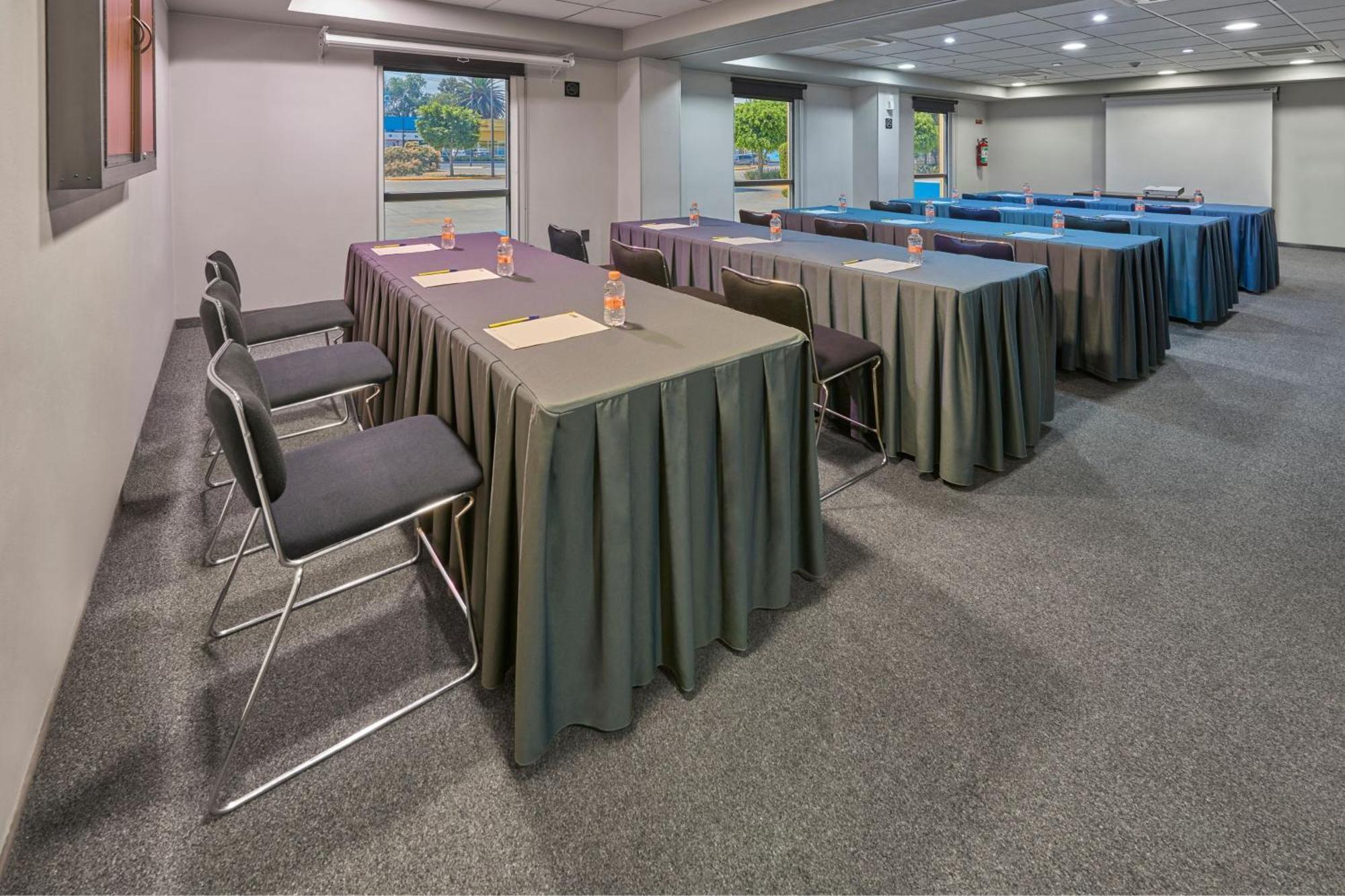 Express Cdmx Plaza Hotel 4*