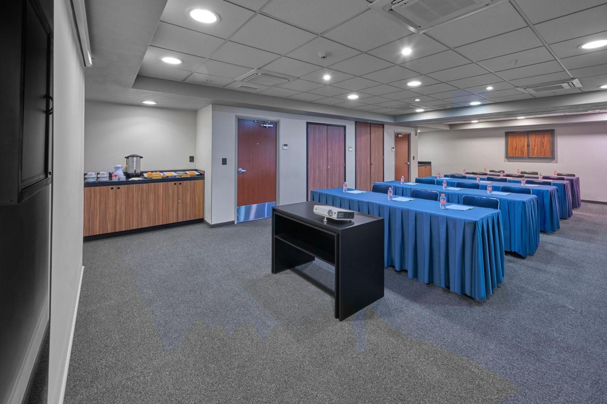 Hotel Express Cdmx Plaza