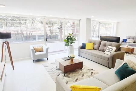 Leonora Maiahome-amplio En Polanco A Pasos De Masaryk 3bd + 3bt