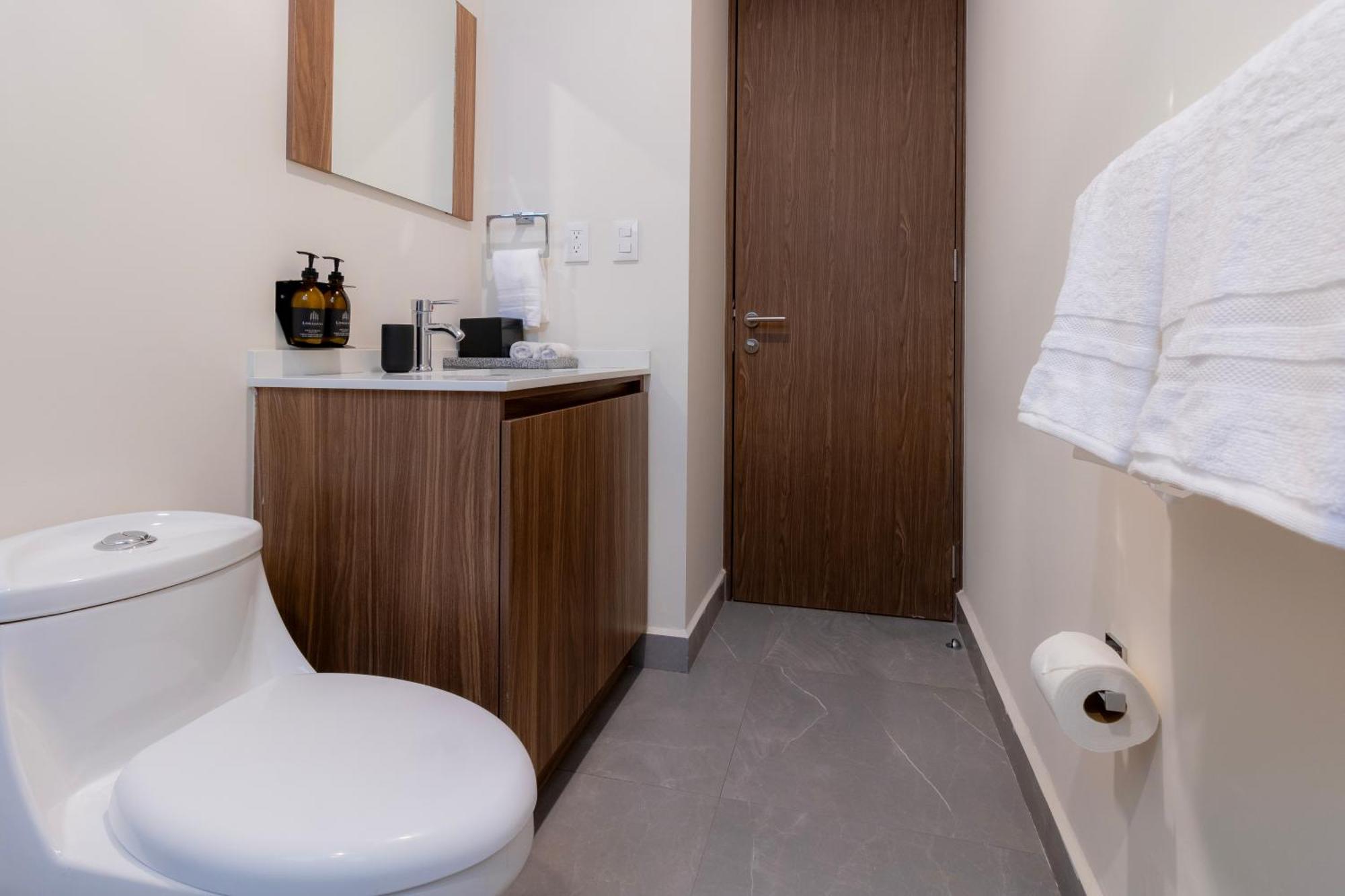 Apartahotel Capitalia - - Downtown Del Valle *