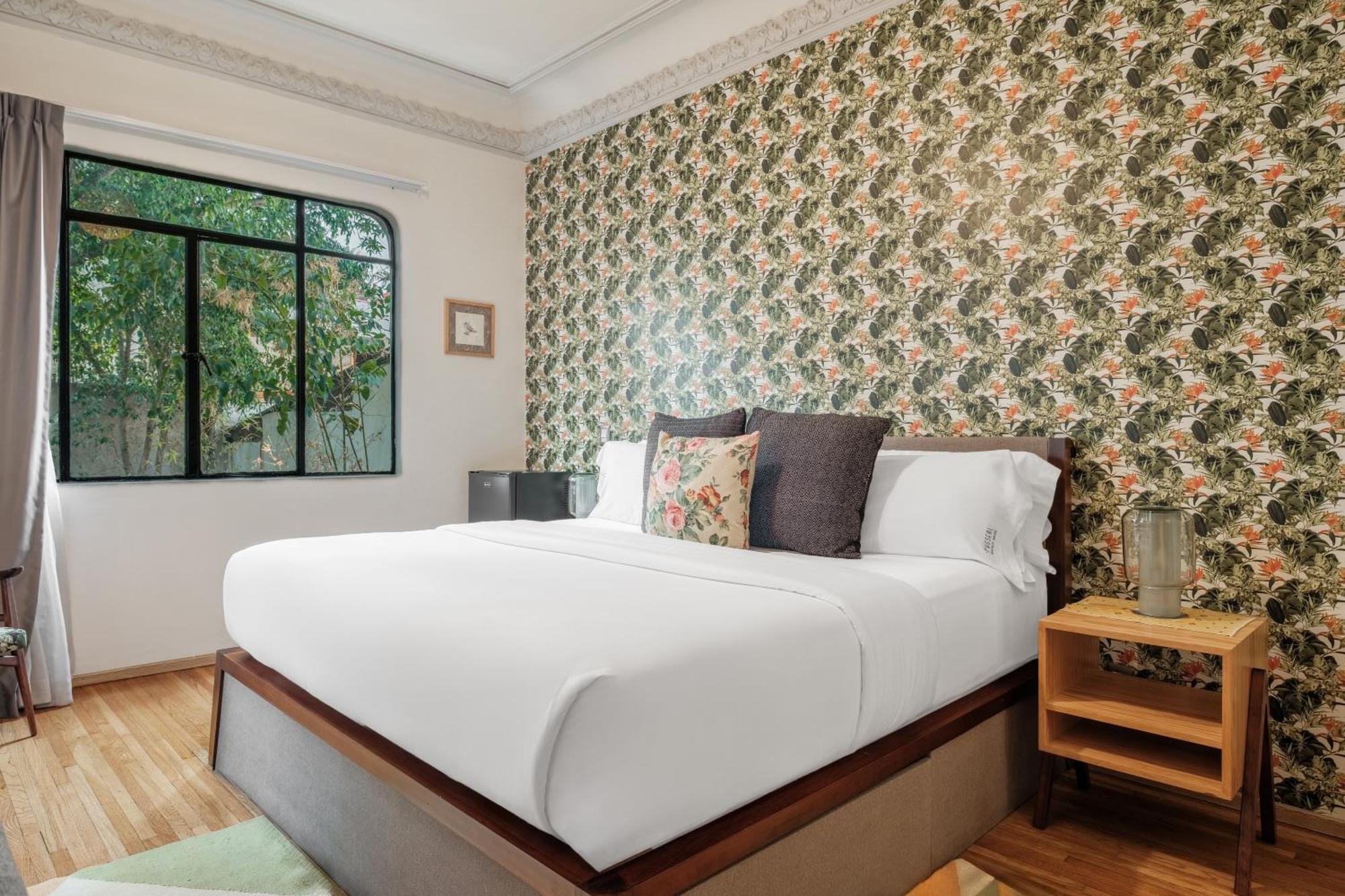 Hotel Pug Seal Polanco Allan Poe Mexico City