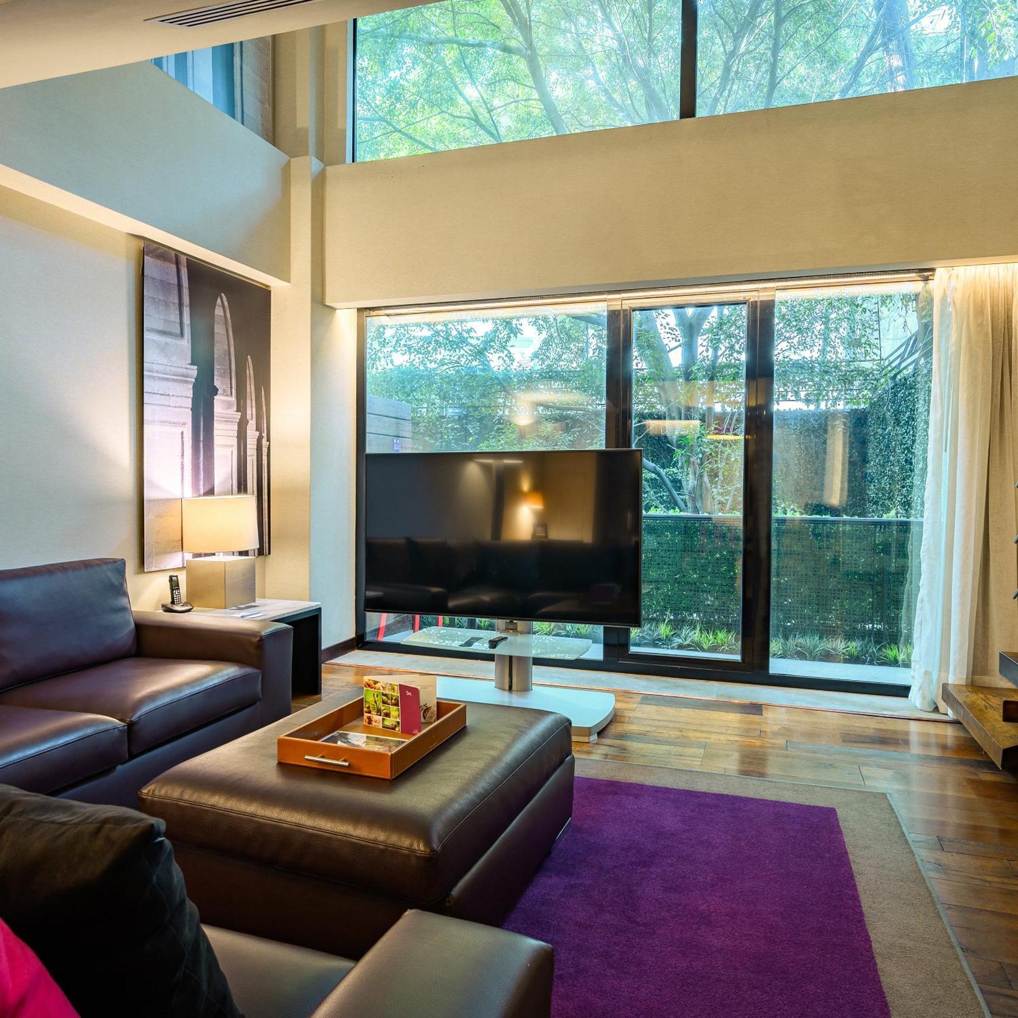 Campos Eliseos 5*