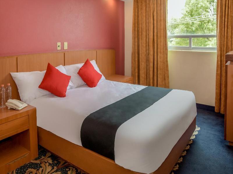 El Senador Hotel 3*