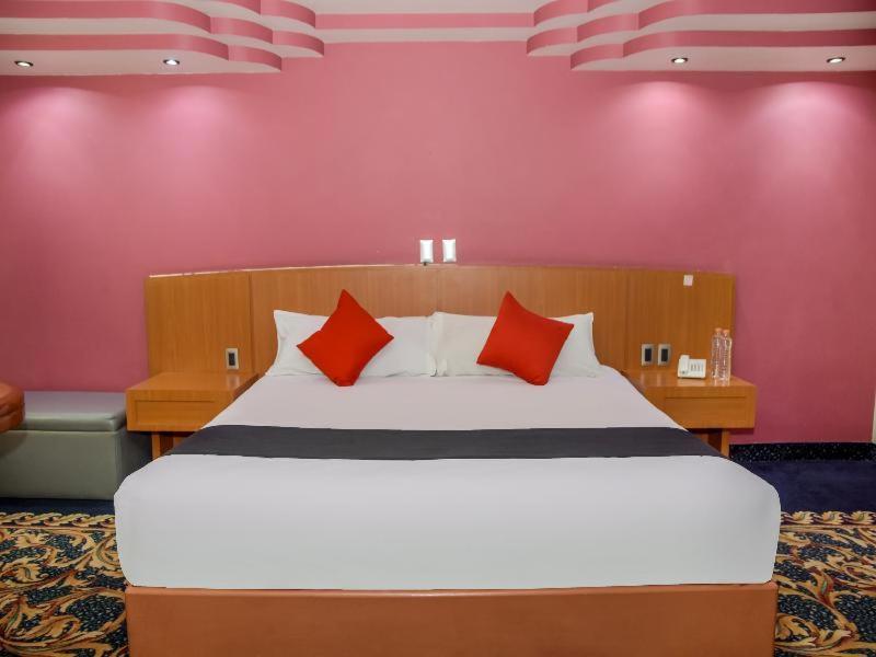 El Senador Hotel 3*