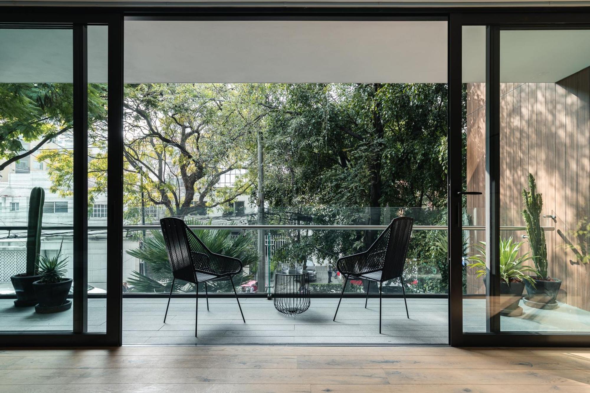 Wynwood House Platon Aparthotel *