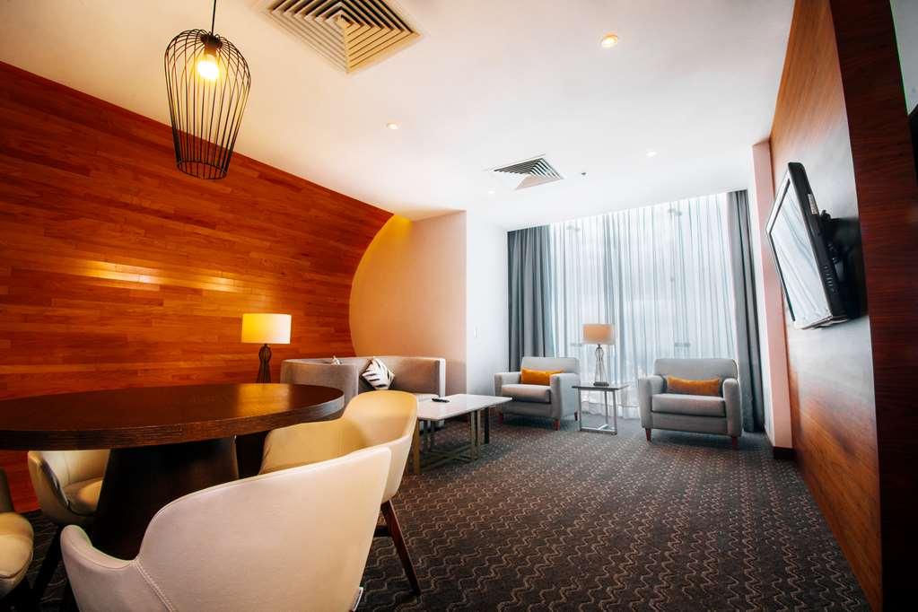 Doubletree By Hilton Santa Fe Hotel